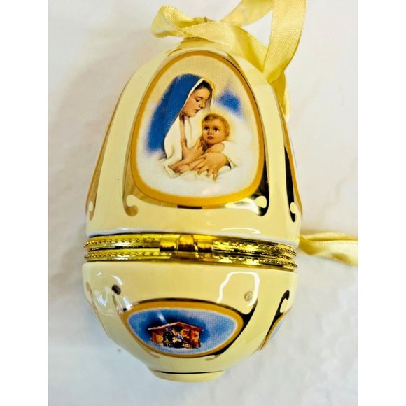 Mr Christmas Valerie Parr Hill Ivory Porcelain Musical Egg Christmas Tree Orname - Picture 15 of 15